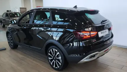 Начальная стоимость Lada Vesta резко выросла в РФ