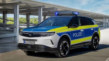 Opel Grandland стал полицейским кроссовером: что изменили для патрульной службы