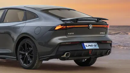 Лифтбек CHANGAN UNI-V получит две новые комплектации специально для России