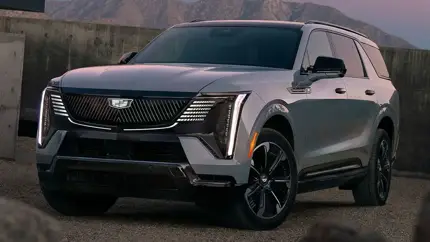 На Cadillac Escalade IQ 2025 года слабо затянули болты в задней подвеске