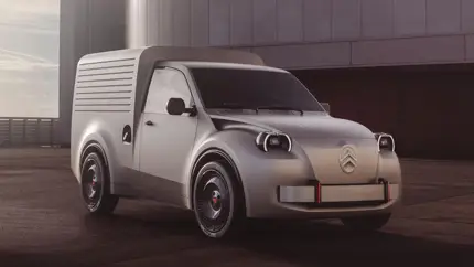 Машину для почтальонов и торговцев вернули к жизни: Citroen удивил Париж
