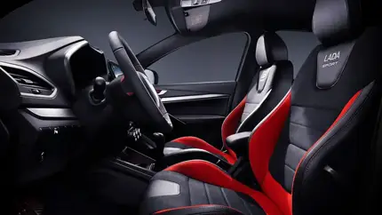 Новая версия Lada Vesta поступила к дилерам