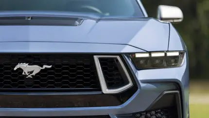 Юбилейный Ford Mustang получил исторический цвет Brittany Blue