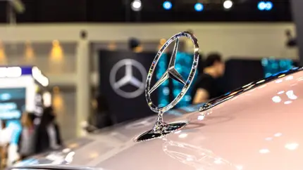 Солнечная краска, тормоза без колёс и мозг с ИИ — раскрыты проекты Mercedes-Benz будущего