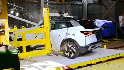 Lada Azimut прошел боковой краш-тест со шторками безопасности, впервые установленными на серийной модели АвтоВАЗа
