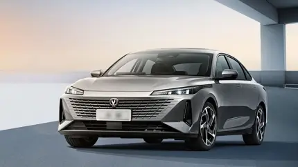 У Changan остались считанные UNI-L, но на смену уже готовят Eado Max