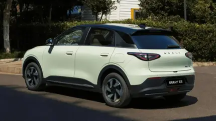 Geely E2 дошел до дилеров и временно оказался дешевле BYD и Citroen