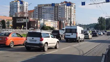 Стало известно, сколько автотранспортных средств в РФ имеют возраст от 10 лет и старше
