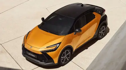 В России появился кроссовер Toyota C-HR нового поколения: сколько он стоит