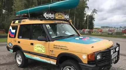 В Москве продают Land Rover Discovery с Camel Trophy 1997 года