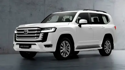 Ненамного дешевле стоимости автомобиля: названа стоимость владения Toyota Land Cruiser 300 за 5 лет в России