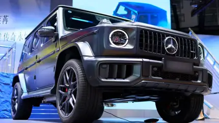 Новая прошивка медиасистем Mercedes-Benz: спутниковые карты, ChatGPT и Offroad Track