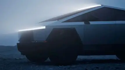 Cybertruck снова впереди планеты всей: новая функция от Tesla сделает дороги безопаснее