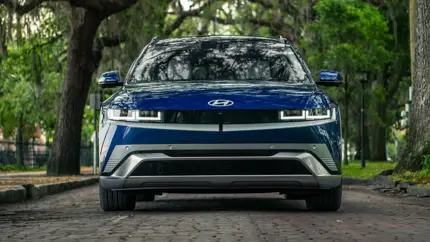 IONIQ 5 — король электромобилей 2026: лучший по версии CarGurus