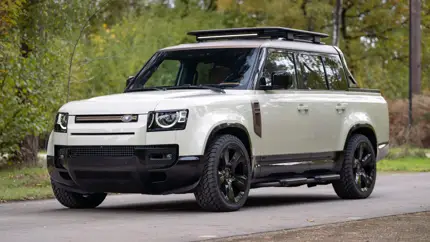 Премиум-пикап Defender: 419 л.с., ручная сборка и дебют на Goodwood 2026