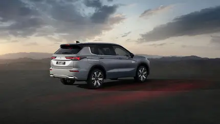 Компания Mitsubishi представила обновленный кроссовер Outlander: что изменилось