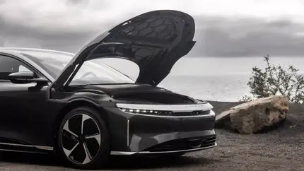 Электрический Lucid Air Sapphire установил мировой рекорд на четверть мили среди серийных седанов