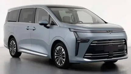 Китайцы раскрыли внешность и размеры нового семиместного минивэна Wuling Starlight M