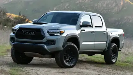 Пикап Toyota не дотянул до высшей награды IIHS: проблема нашлась не спереди, а сзади