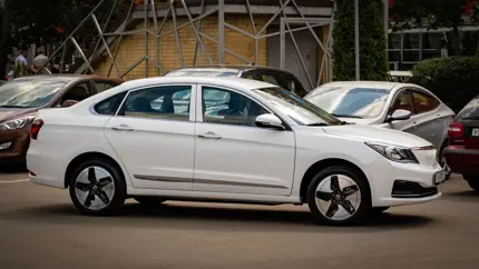 Подержанные электрокары начали покупать втрое чаще: Nissan занял 68%