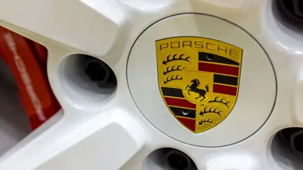 Не все Porsche дорожают с возрастом: Taycan за пять лет теряет больше половины цены