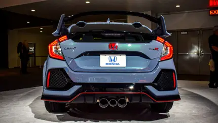 Honda Civic Type R на пути к электрификации: что ждать от легендарного хэтчбека