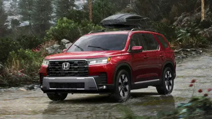 Toyota Highlander медленнее дешевеет: что решает спор с Honda Pilot