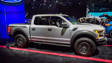 Ford хочет избавить родителей от лишних кнопок: двери и окна станут умнее