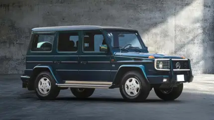 Первый Mercedes G-Class с V8 ушел за $148 500 — редкость не вызвала ажиотажа