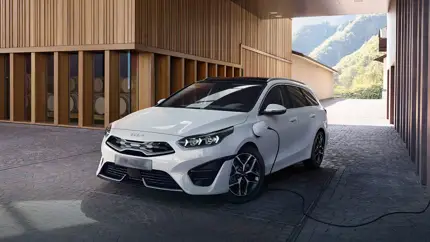 С большой скидкой: за сколько в Европе можно купить новый универсал KIA Ceed Tourer