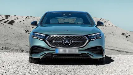 В России стартовали продажи Mercedes-Benz E-Class нового поколения: названа цена