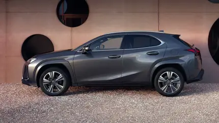 Lexus завершит производство кроссовера UX в феврале 2027 года