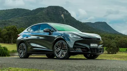 Дальний свет может ослеплять: Cupra обновит программное обеспечение фар у Tavascan