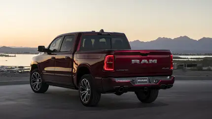 Гибридный Ram 1500 выйдет раньше: Stellantis меняет стратегию в ответ на запросы рынка