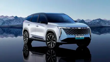 Перечислены отличия нового Geely Atlas для России от китайской версии