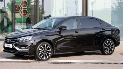 Ушла дороже, чем Toyota Camry: в ОАЭ продали первую Lada Aura