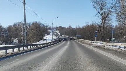 Эксперт рассказал, как управлять автомобилем на скользкой дороге