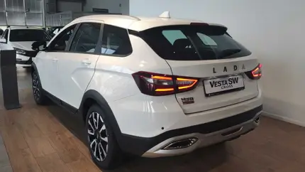 Россиянам предложили LADA Vesta SW с вариатором на выгодных условиях - скидка до 120 тыс. рублей