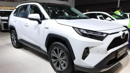 Эти новые автомобили Toyota можно купить в РФ с гарантией: дилеры назвали цены