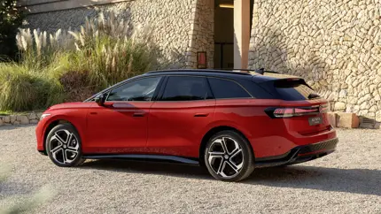 Дебютировал Volkswagen ID.7 GTX Tourer — самый мощный универсал за всю историю марки