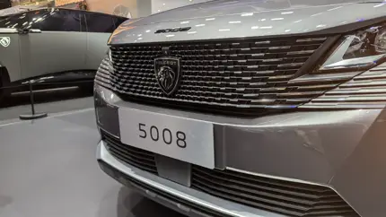 В Чэнду показали Peugeot 508L и 5008: китайские цены заставляют по-новому взглянуть на российский прайс