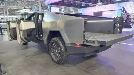 Tesla начала принимать Cybertruck в трейд-ин: владельцы в шоке от потери стоимости