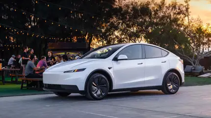 Битва двух электрокроссоверов: Tesla Model Y оказалась лучше Toyota bZ