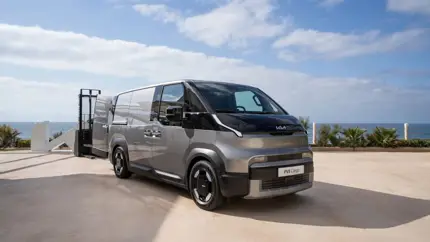 Британцы подготовили электрический кемпер Kia PV5 с четырьмя спальными местами и полноценной кухней