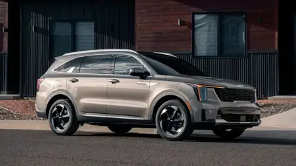 В России появился в продаже рестайлинговый кроссовер KIA Sorento