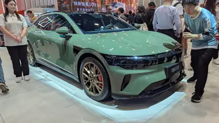 Стиль, мощь, инновации: всё это — новый Zeekr 007 GT на автосалоне в Пекине