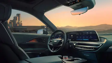 Cadillac Lyriq: GM представит катафалк на базе премиального кроссовера