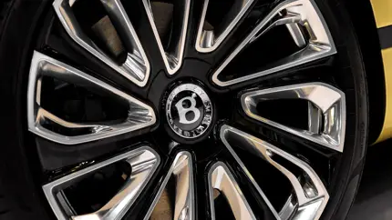 Первый электрический Bentley уже в пути: дебют в 2026 году, а производство в 2027-м