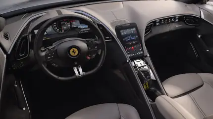 Традиции, инновации и новый электромобиль в 2025 году - раскрыты планы Ferrari