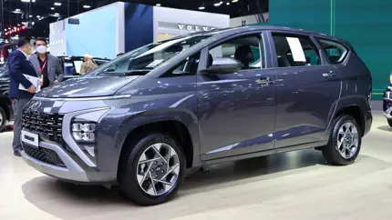 В Таиланд привезли компактвэн Hyundai Stargazer